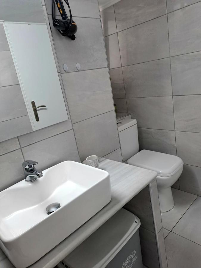 Cozy Apartment In Nea Palatia-Oropos Exterior foto